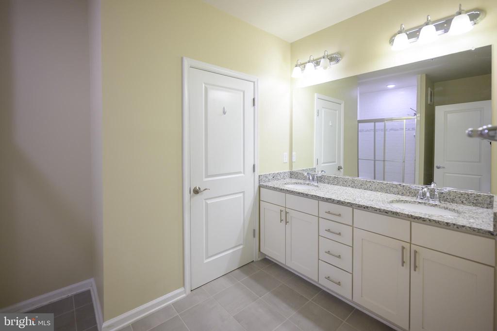 5130 CAMBRIA 101