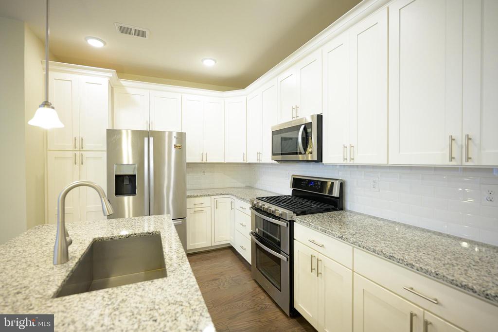 5130 CAMBRIA 101