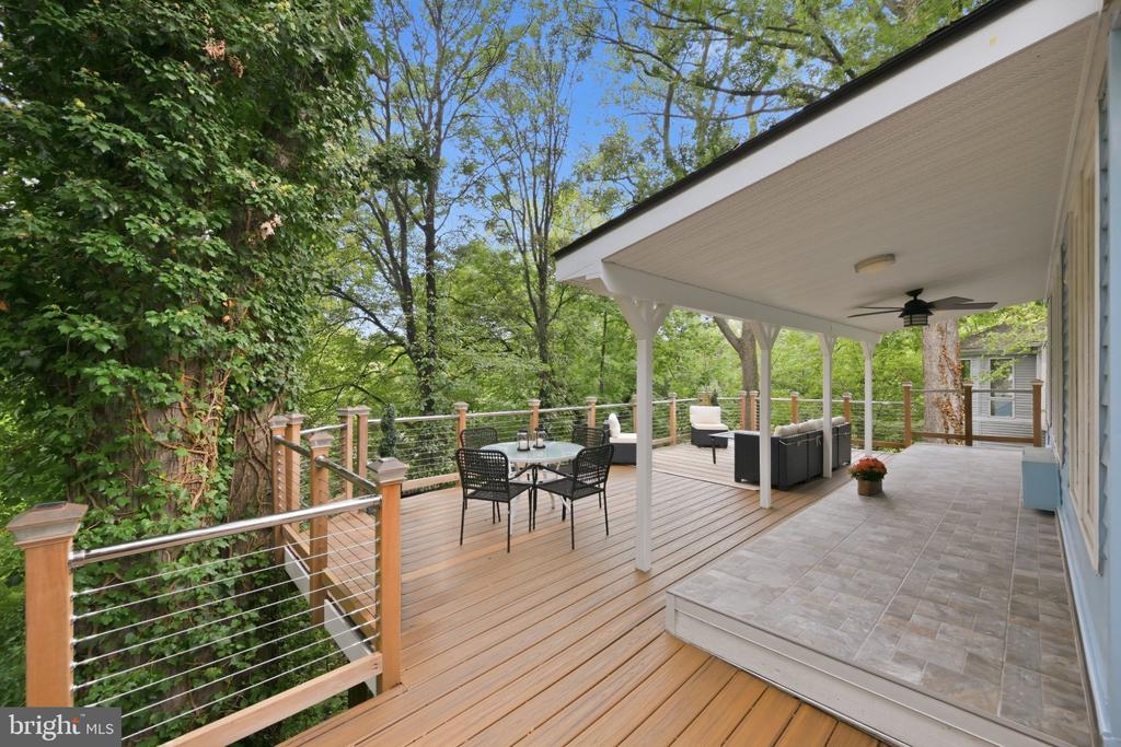 406 HANSON LANE