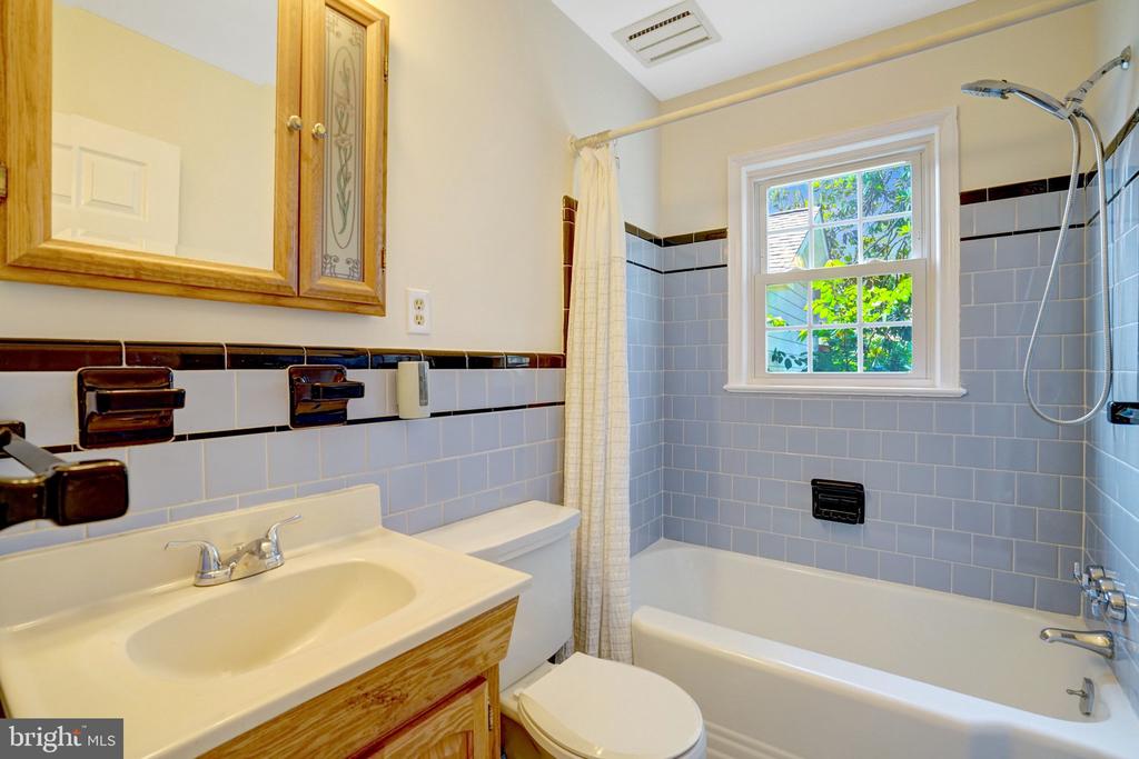 2510 PAGE TERRACE
