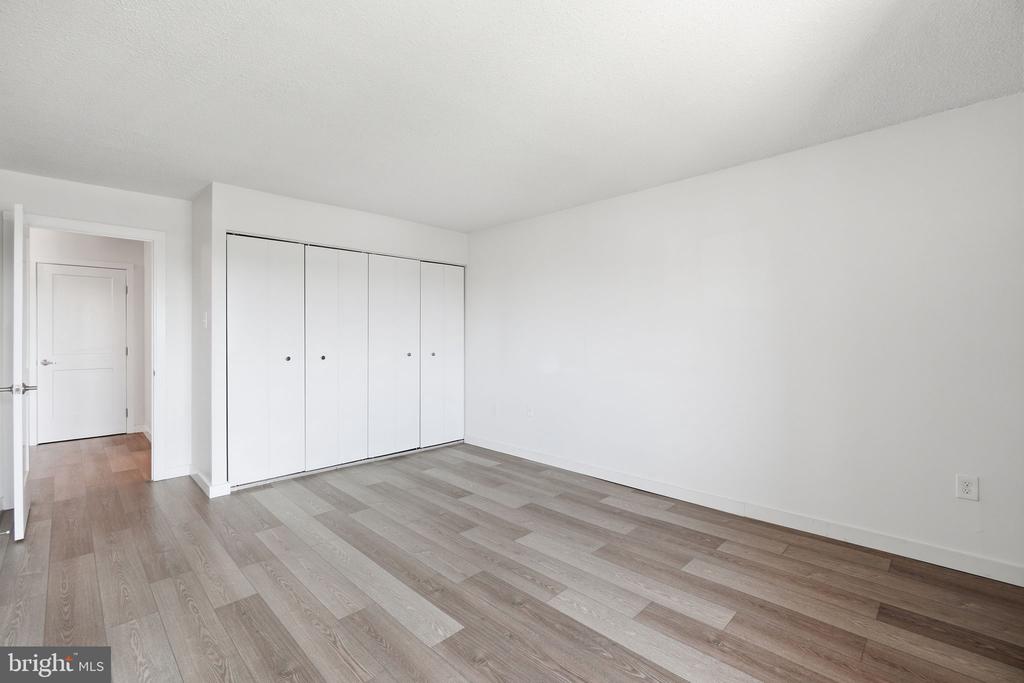 200 N PICKETT STREET Unit: 1414