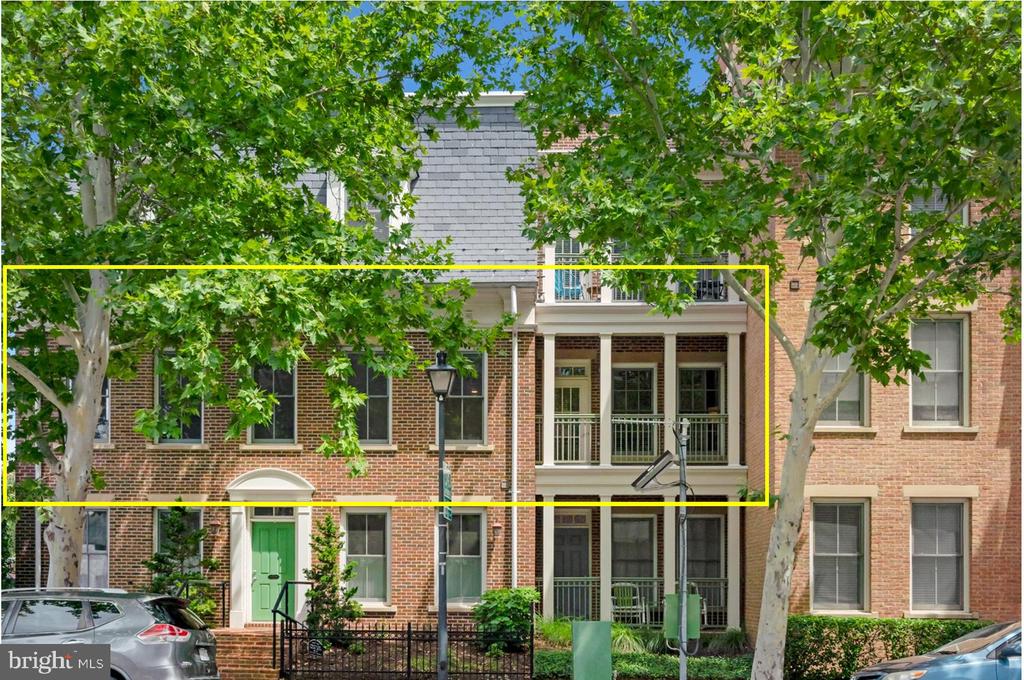1115 CAMERON Unit: 212