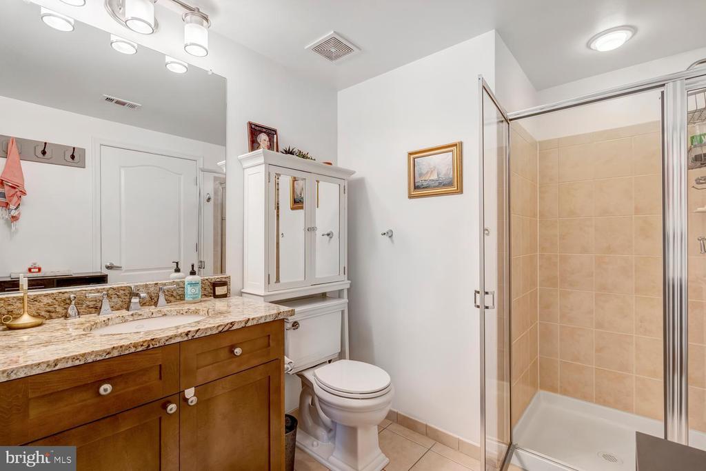 1115 CAMERON Unit: 212
