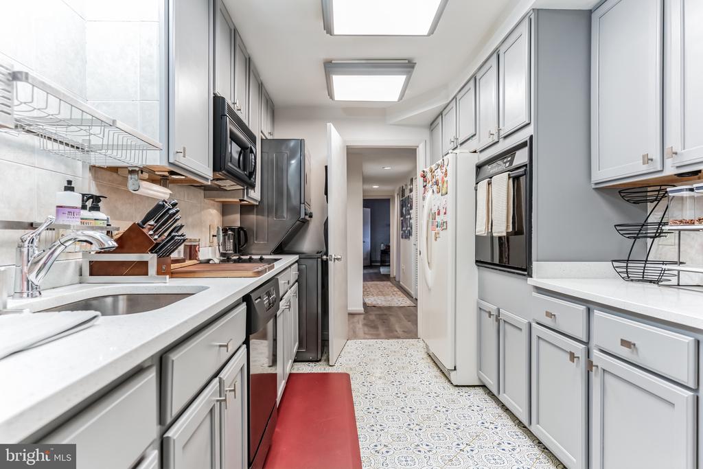 6301 STEVENSON AVENUE Unit: 110