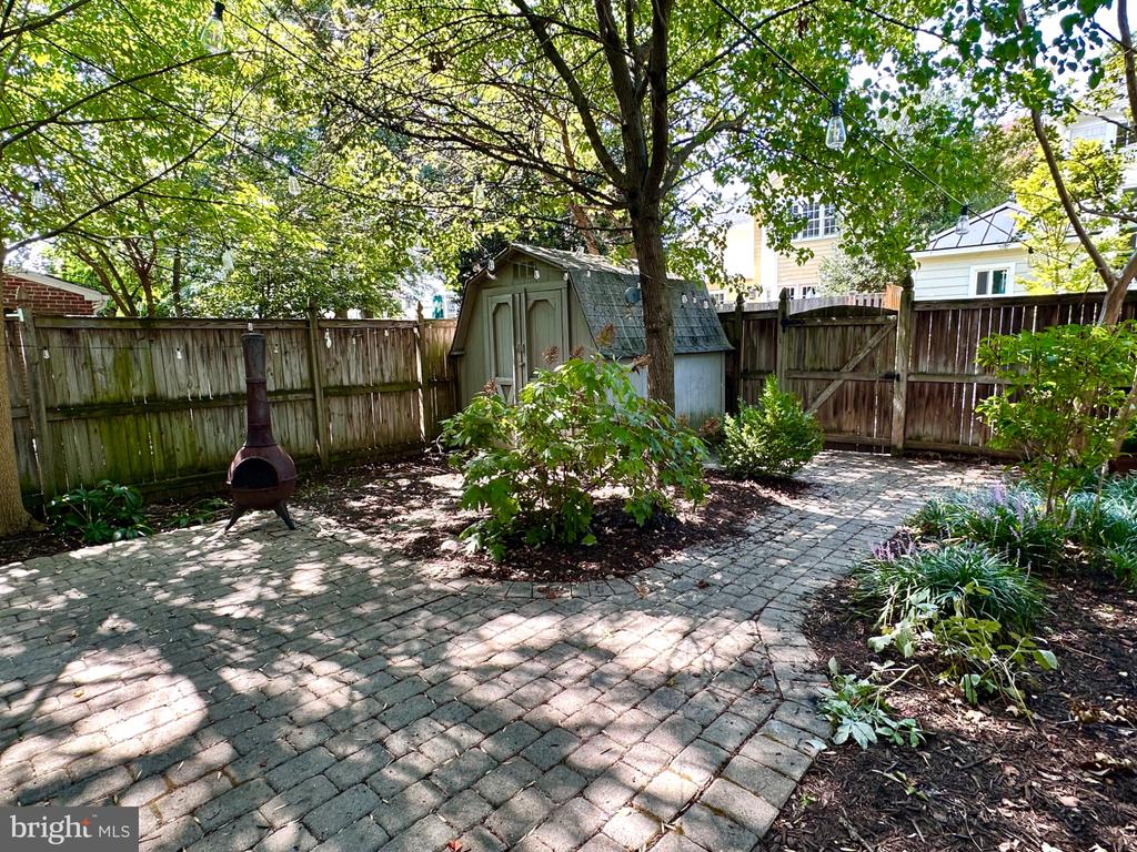 505 CARLISLE DRIVE