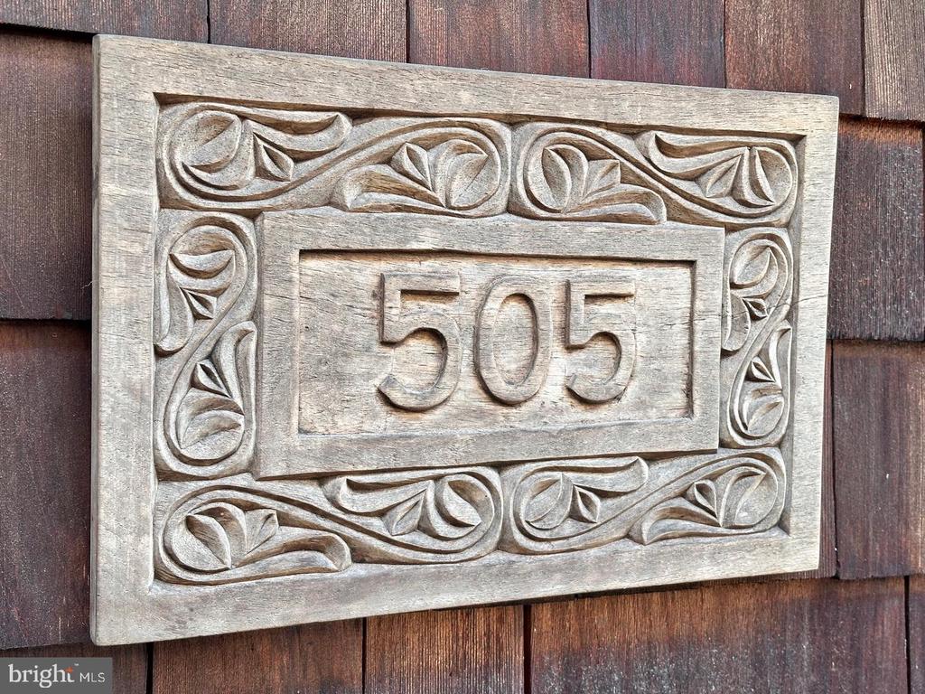 505 CARLISLE DRIVE