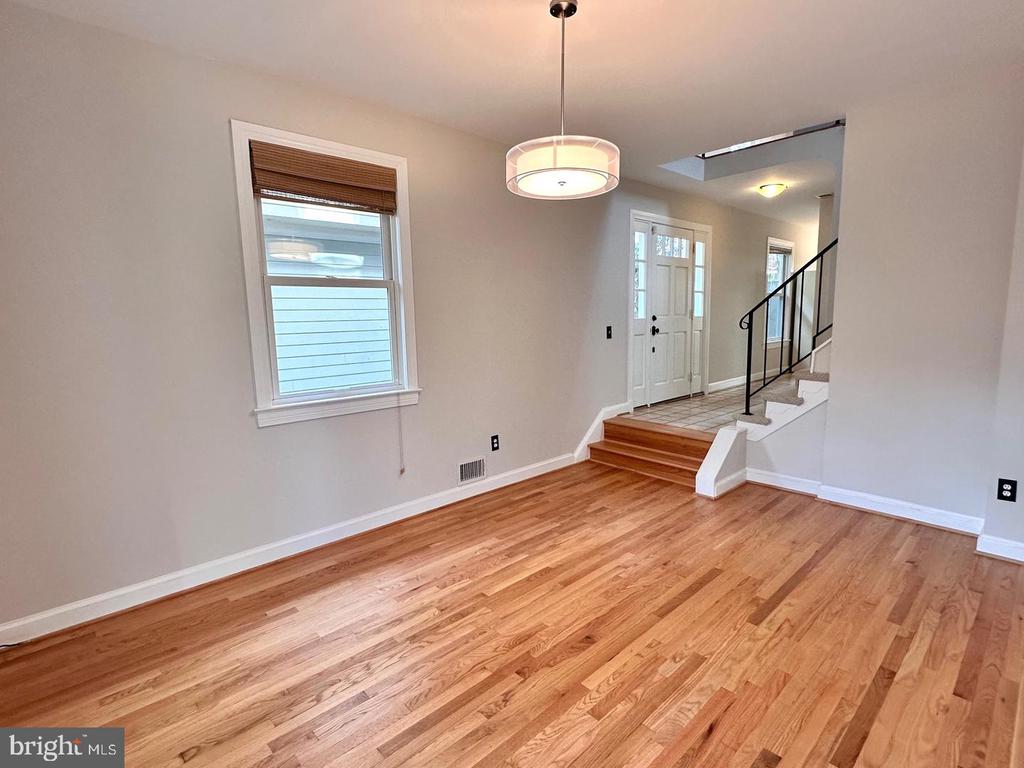 505 CARLISLE DRIVE