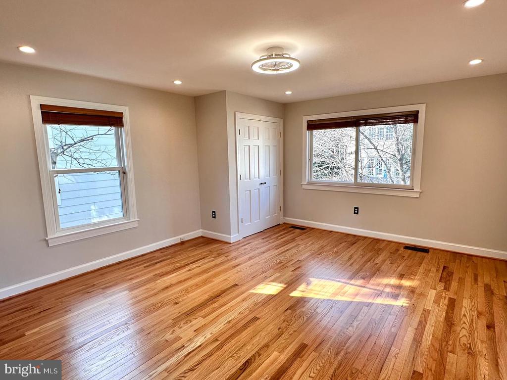 505 CARLISLE DRIVE