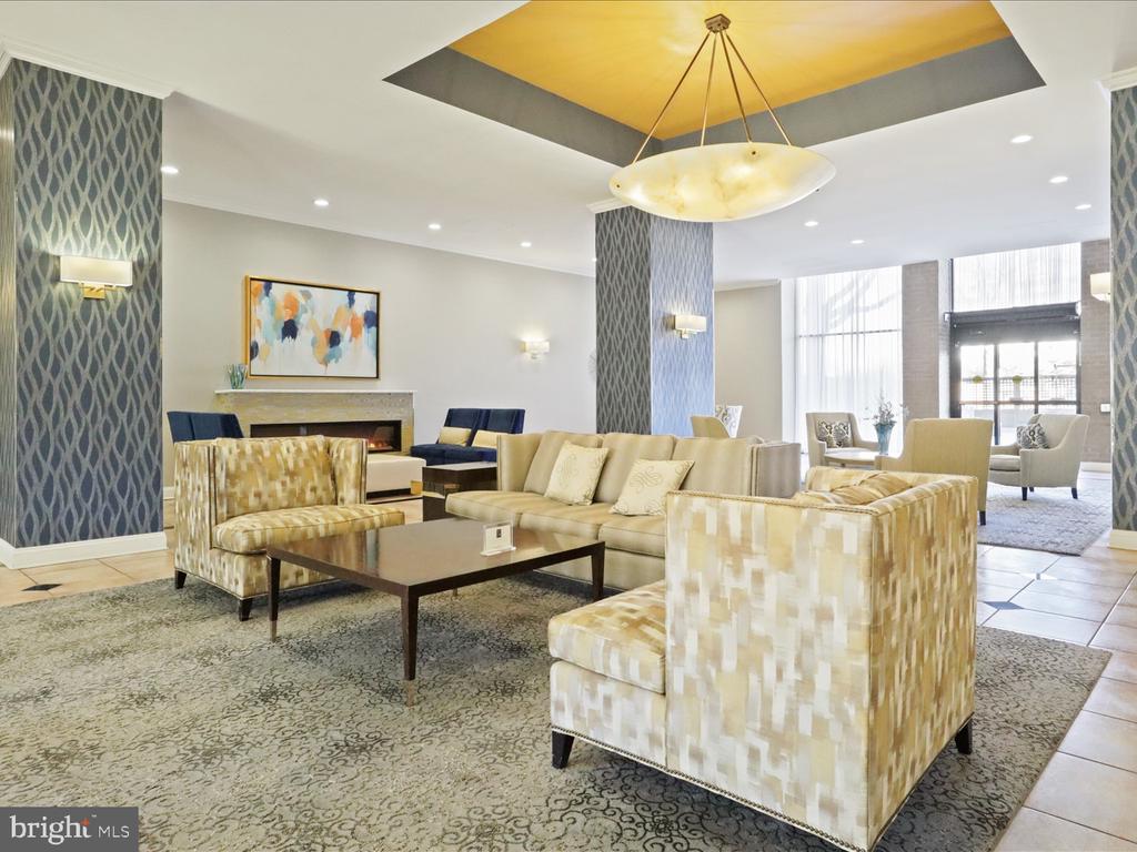 5500 HOLMES RUN PARKWAY Unit: 1412
