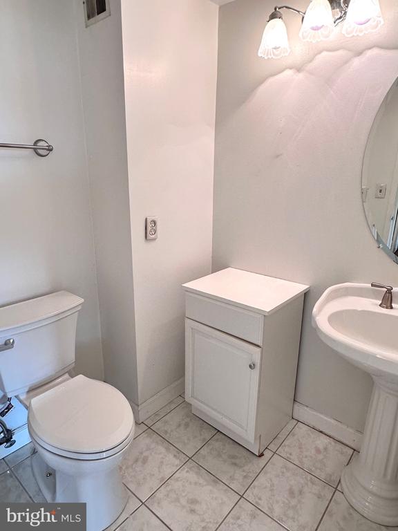 5500 HOLMES RUN PARKWAY Unit: 1412