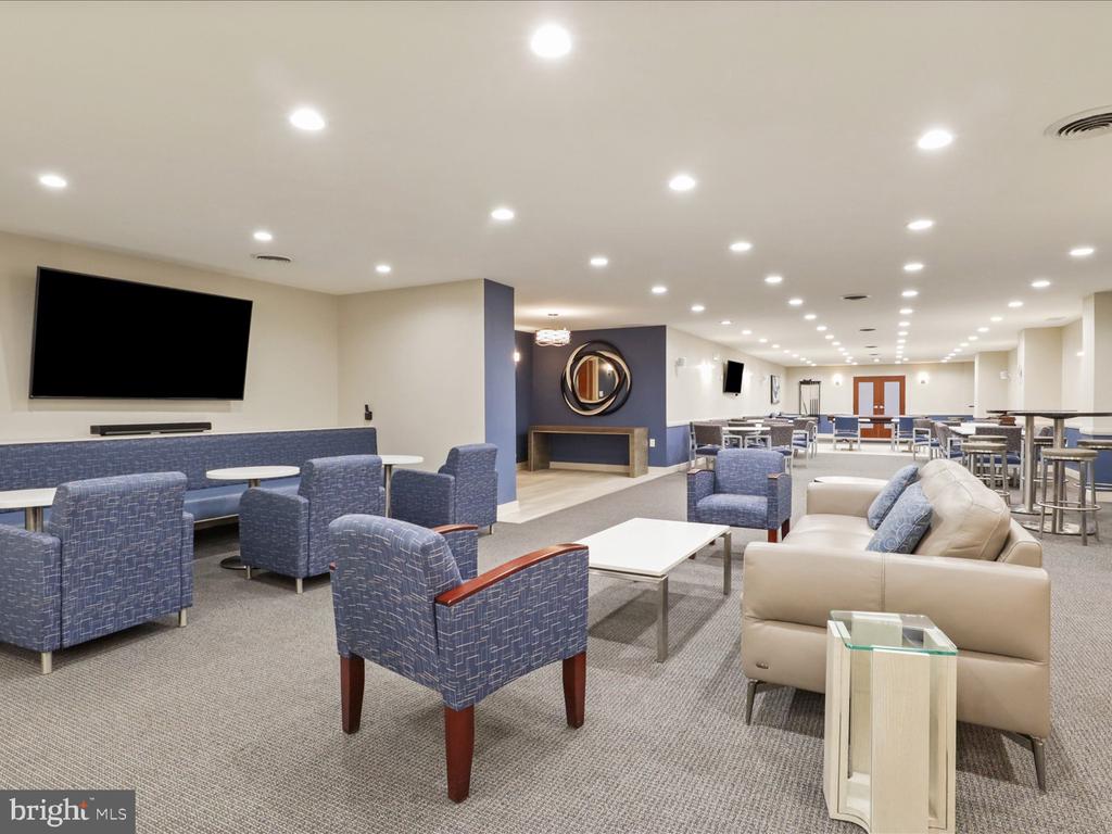 5500 HOLMES RUN PARKWAY Unit: 1412