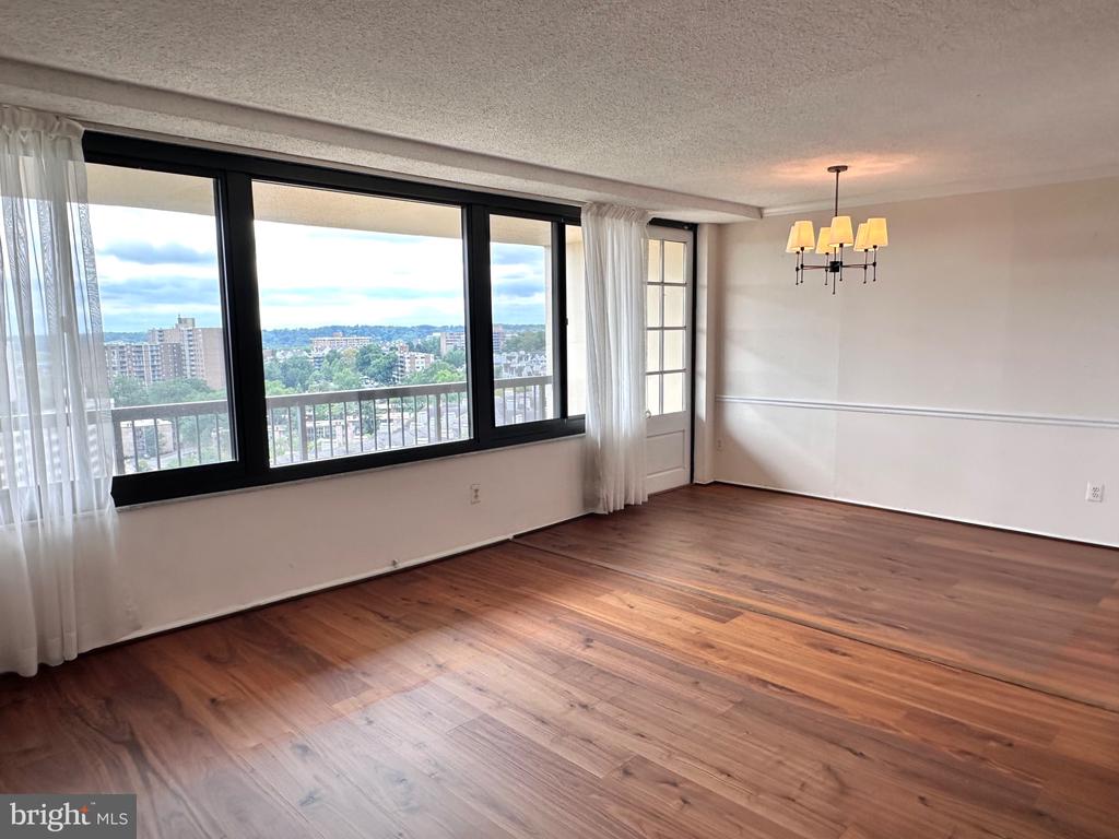 5500 HOLMES RUN PARKWAY Unit: 1412