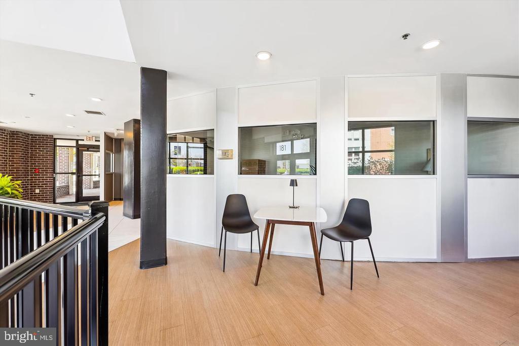 181 E REED AVENUE Unit: 305