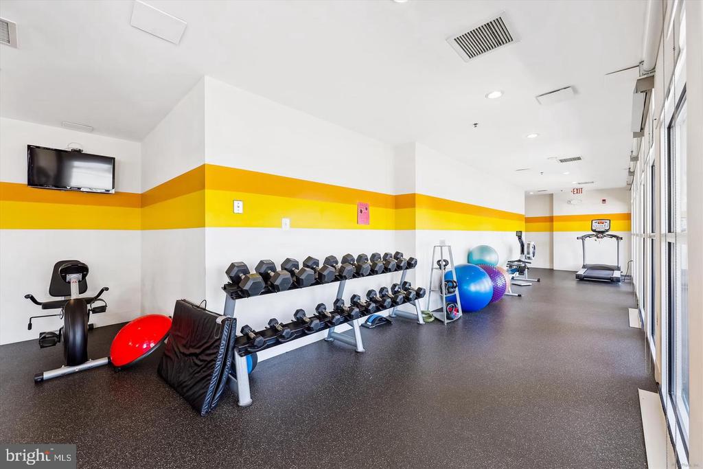 181 E REED AVENUE Unit: 305