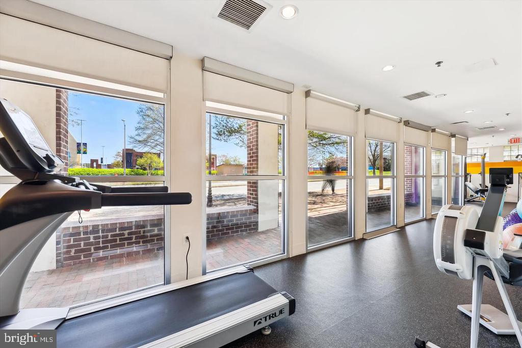 181 E REED AVENUE Unit: 305