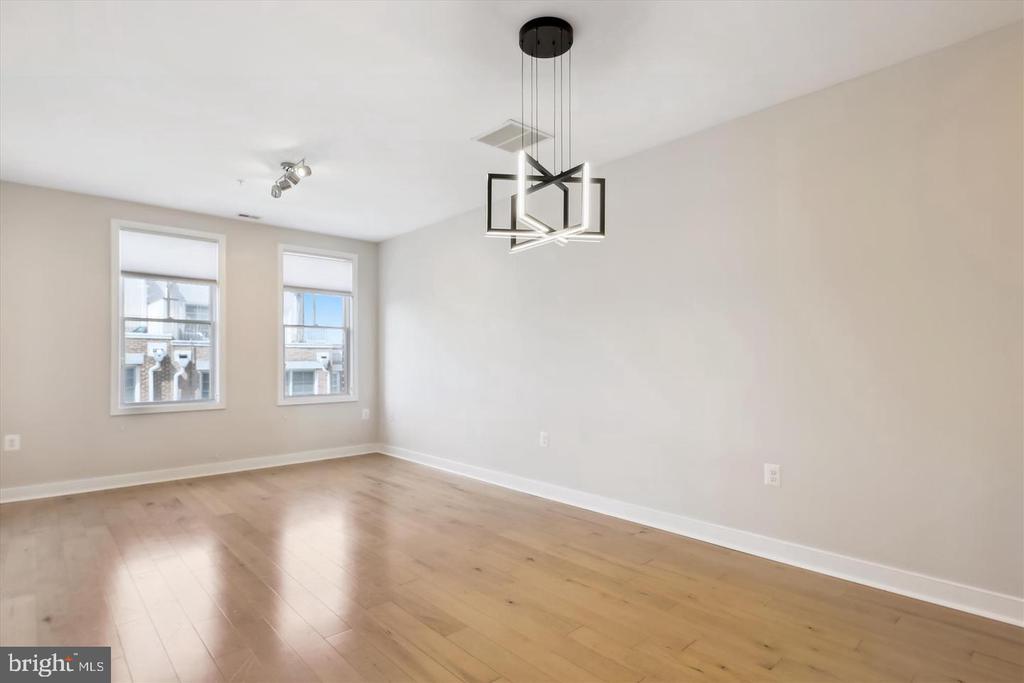 181 E REED AVENUE Unit: 305
