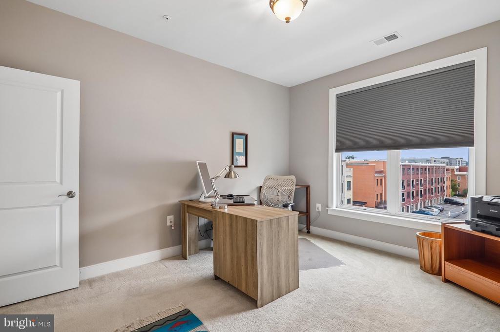 620 E HOWELL AVENUE Unit: 102
