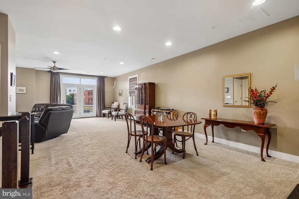 620 E HOWELL AVENUE Unit: 102