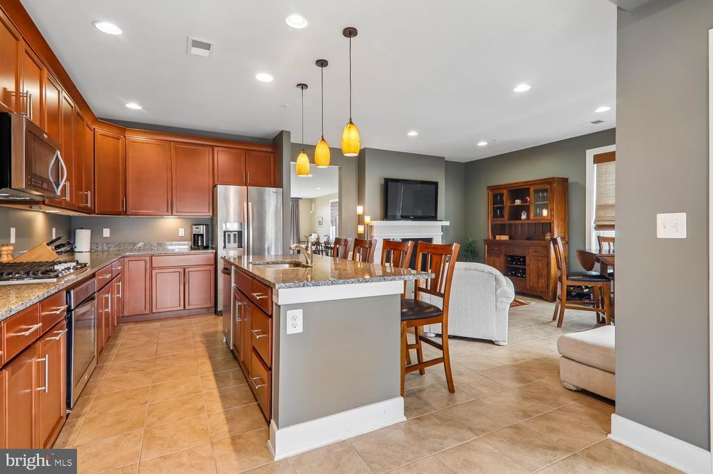 620 E HOWELL AVENUE Unit: 102