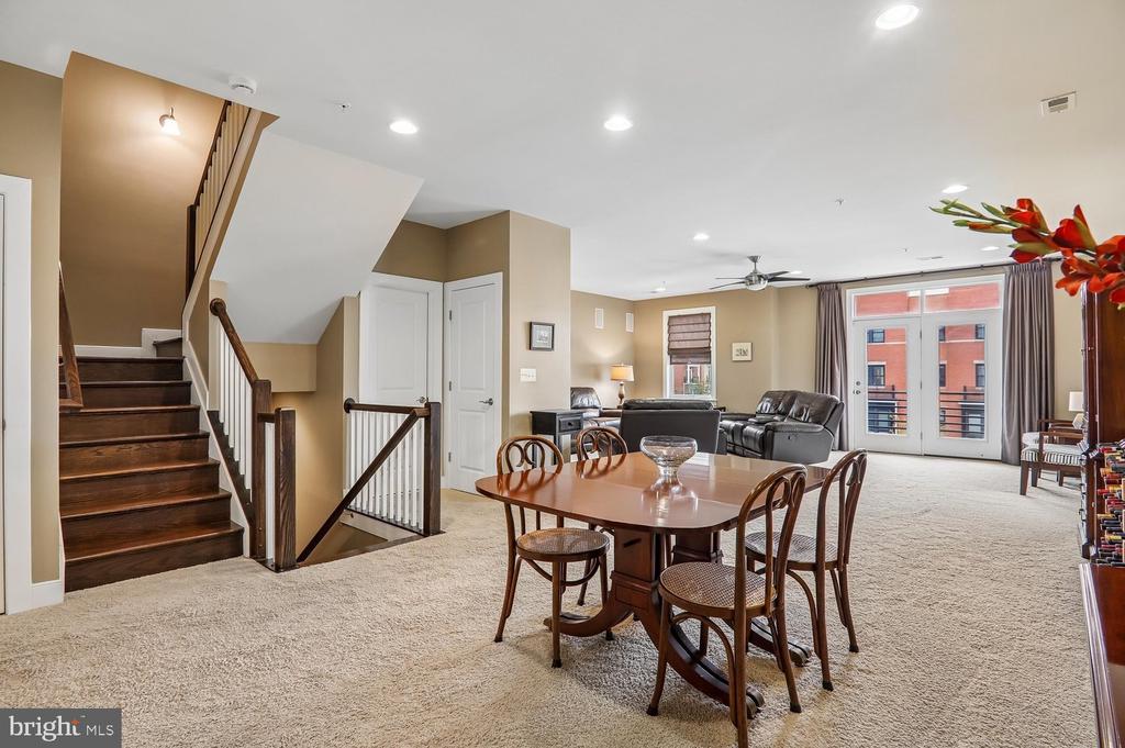 620 E HOWELL AVENUE Unit: 102