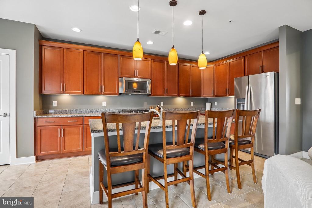 620 E HOWELL AVENUE Unit: 102