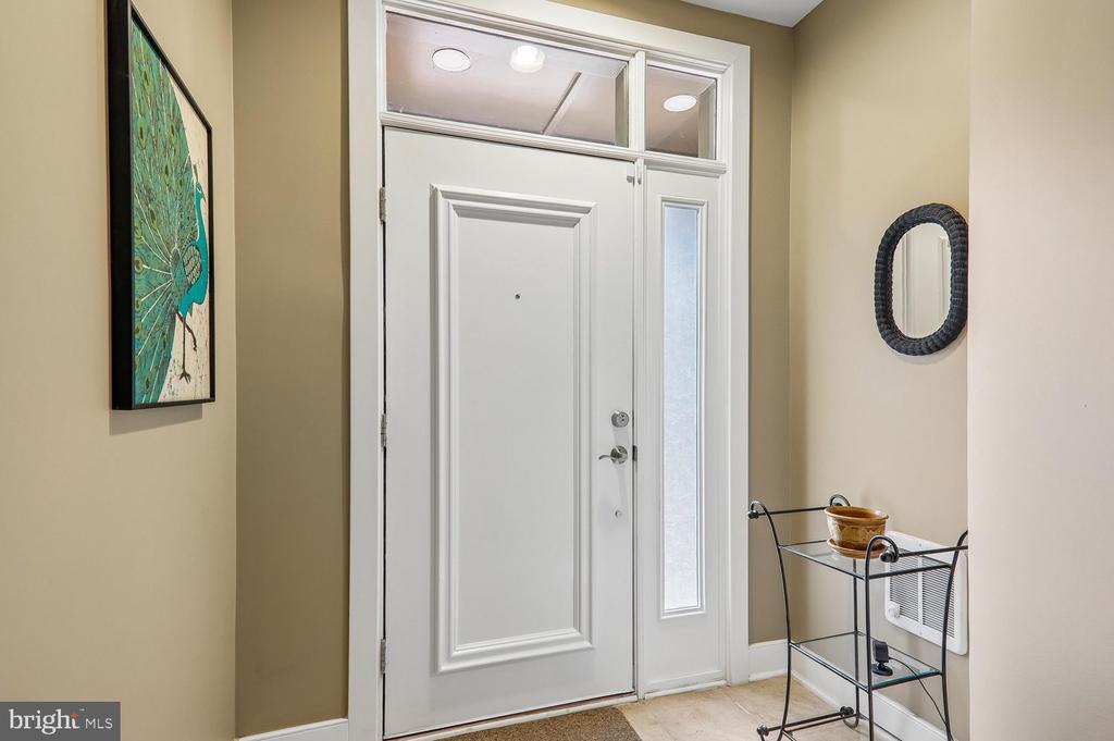 620 E HOWELL AVENUE Unit: 102