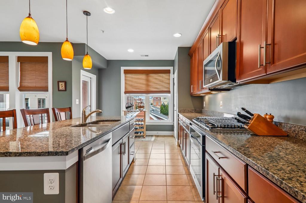 620 E HOWELL AVENUE Unit: 102