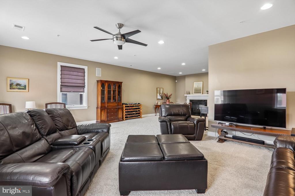 620 E HOWELL AVENUE Unit: 102