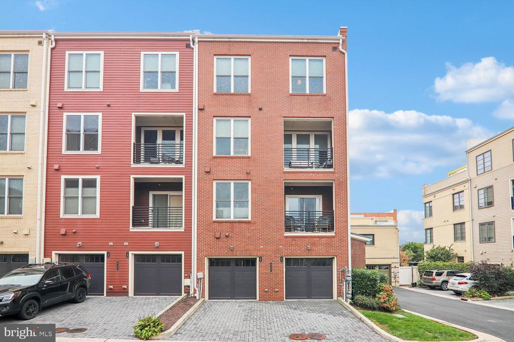 620 E HOWELL AVENUE Unit: 102
