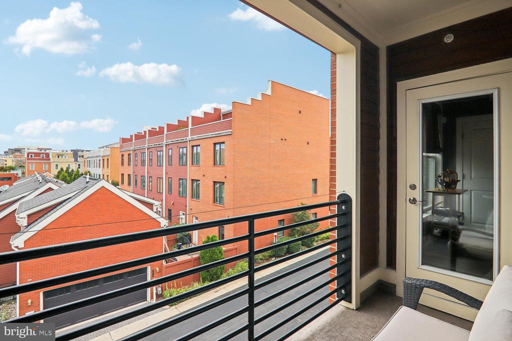 620 E HOWELL AVENUE Unit: 102