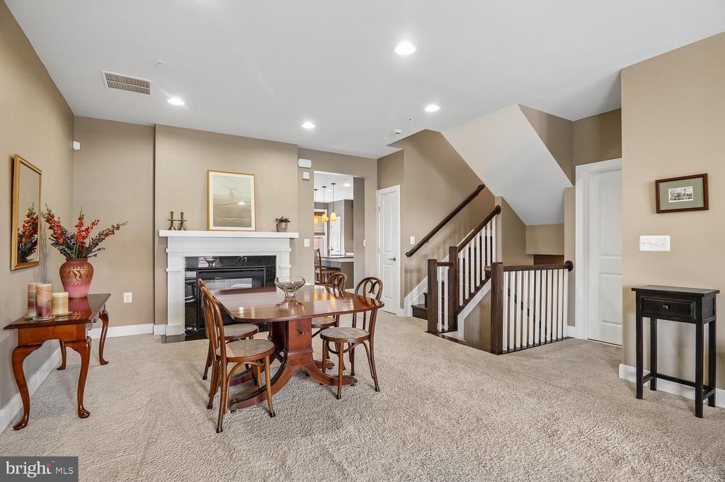 620 E HOWELL AVENUE Unit: 102