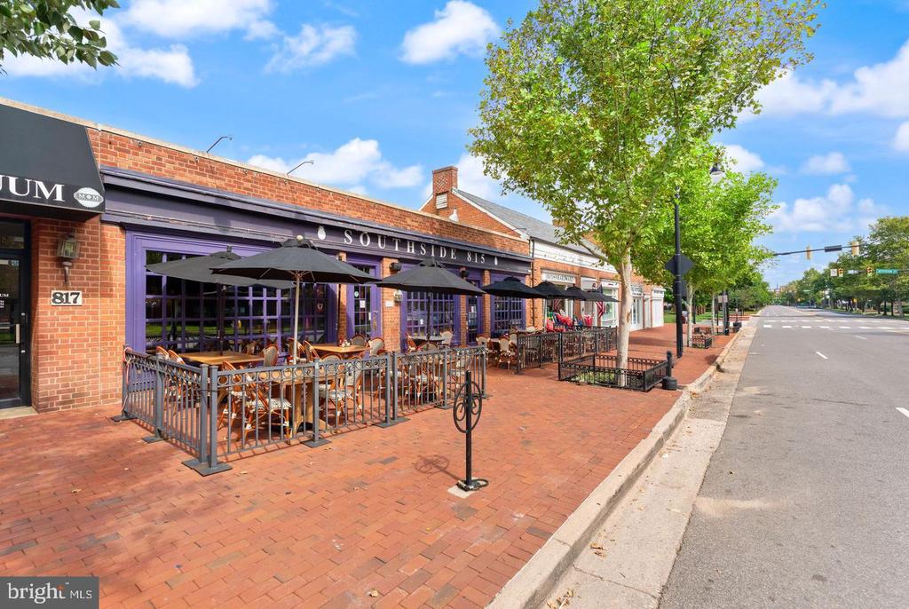 718 S WASHINGTON STREET Unit: 203
