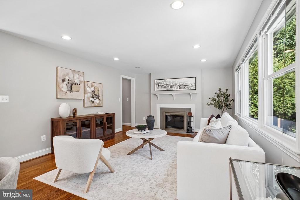2811 OLD DOMINION BOULEVARD