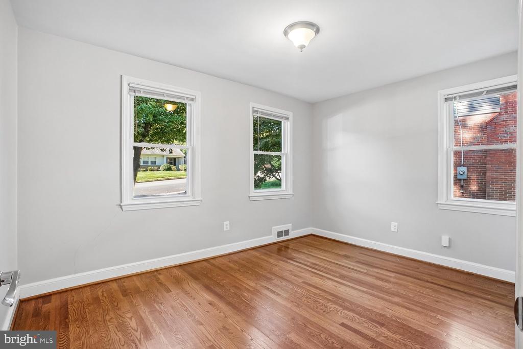 2811 OLD DOMINION BOULEVARD