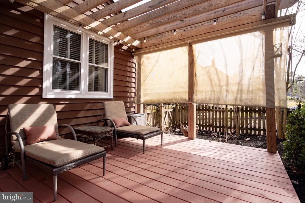 421 LOYALIST DRIVE