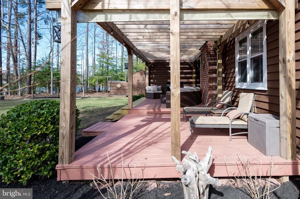 421 LOYALIST DRIVE