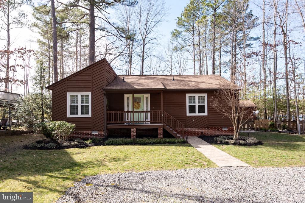 421 LOYALIST DRIVE