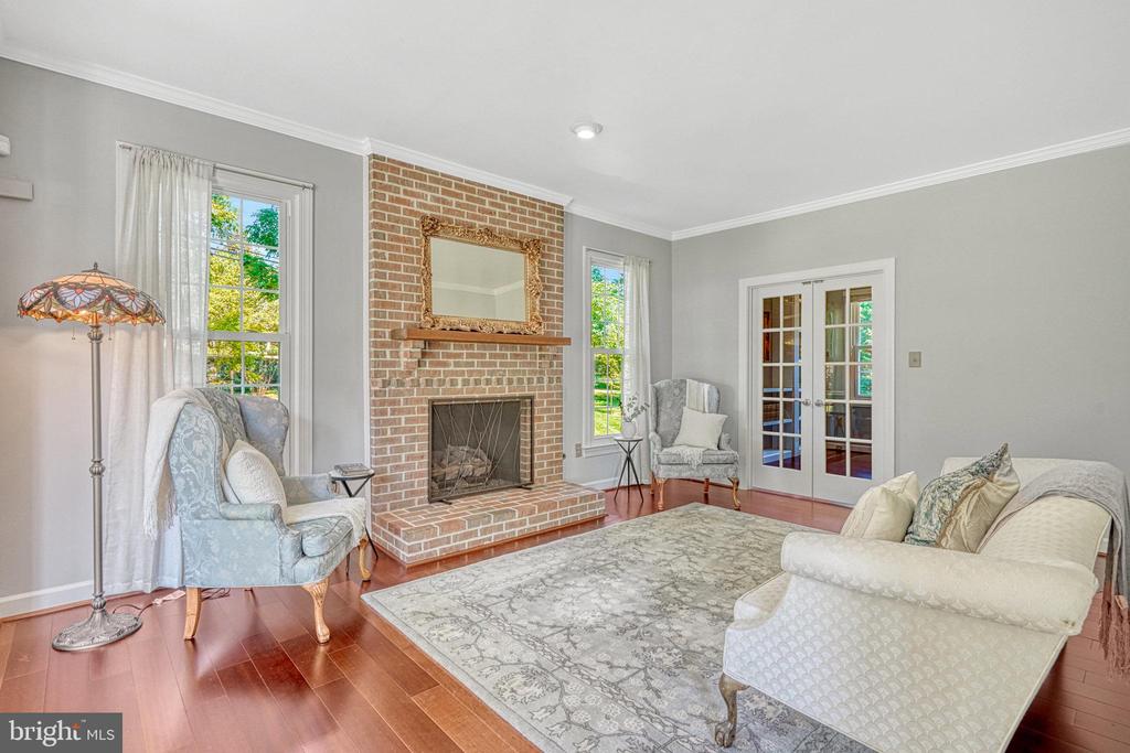 7 BROOKSHIRE DRIVE