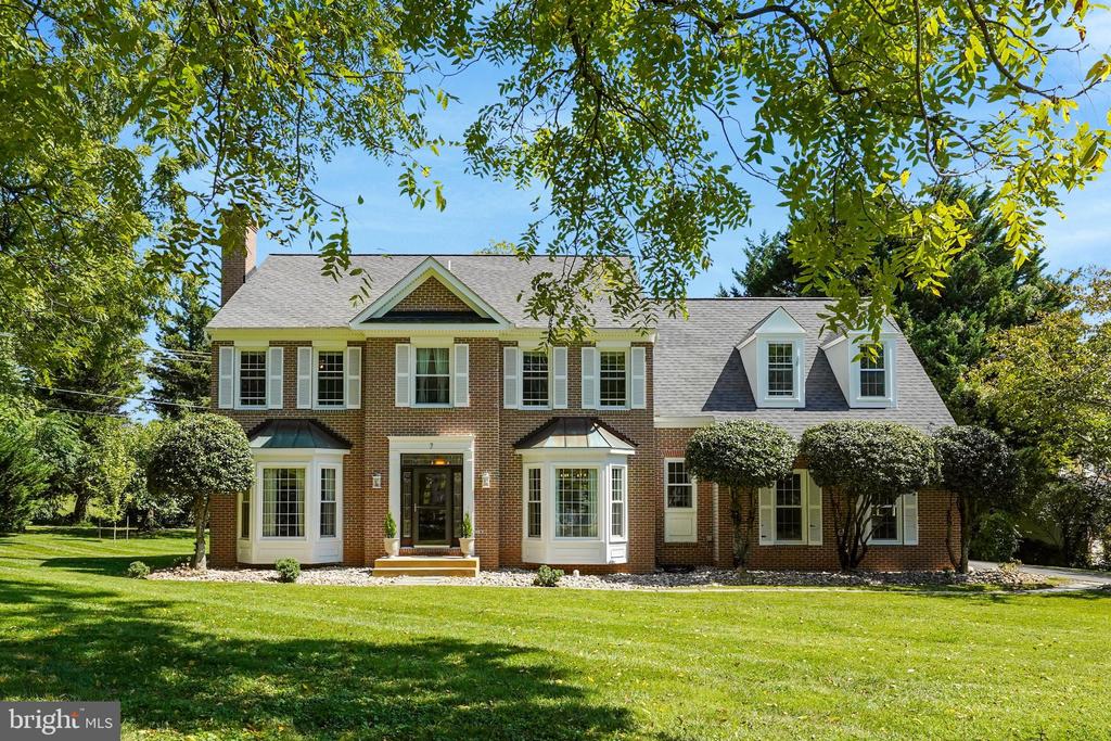 7 BROOKSHIRE DRIVE