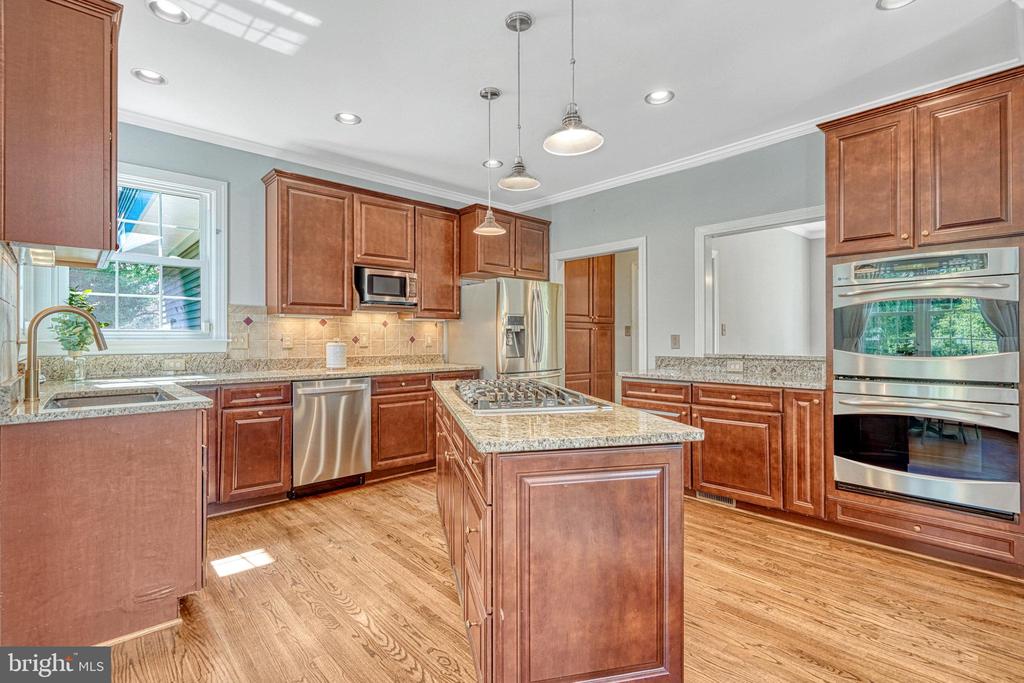 7 BROOKSHIRE DRIVE