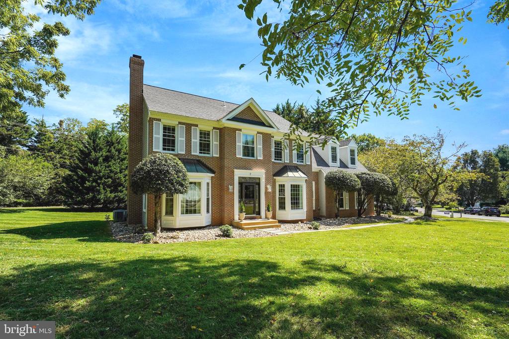 7 BROOKSHIRE DRIVE