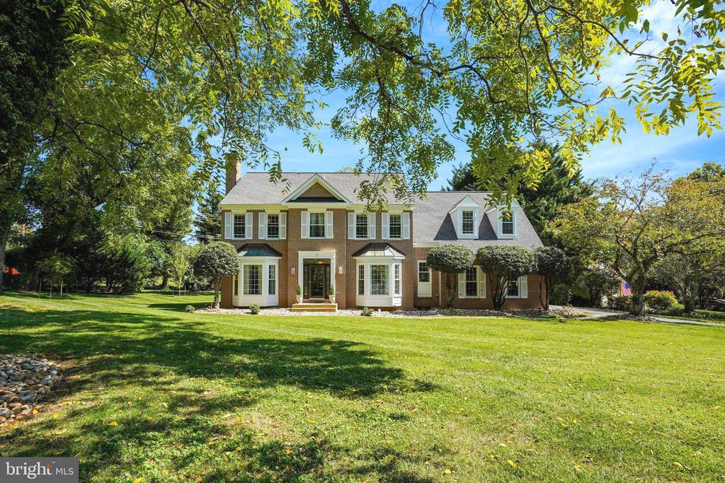 7 BROOKSHIRE DRIVE