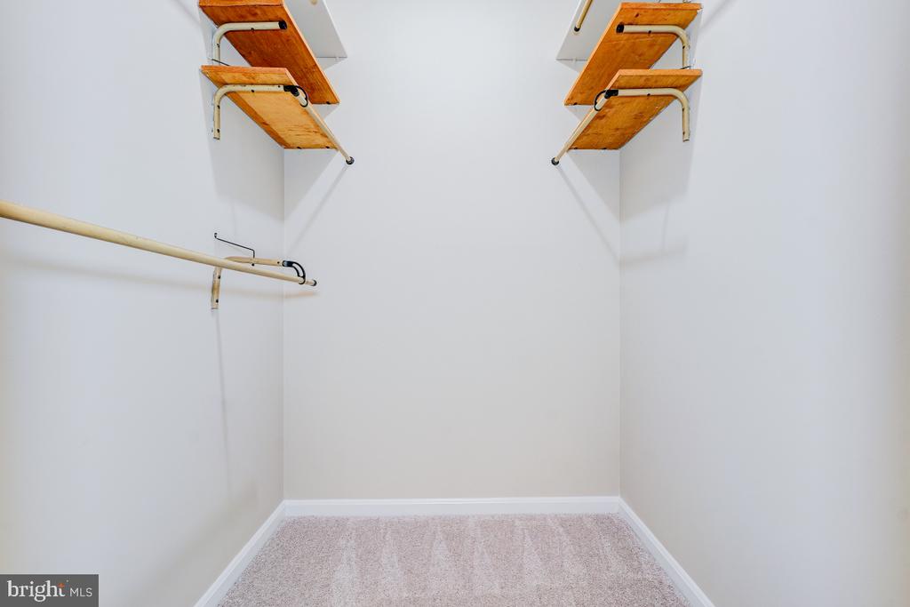 5127 ALBRECHT LANE