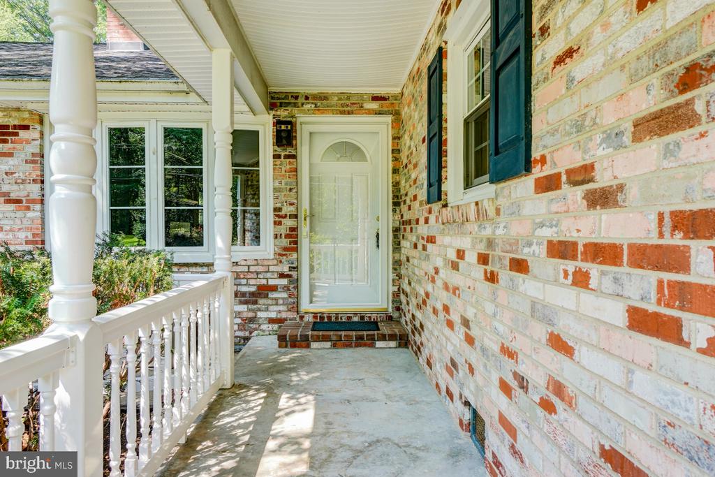 5127 ALBRECHT LANE