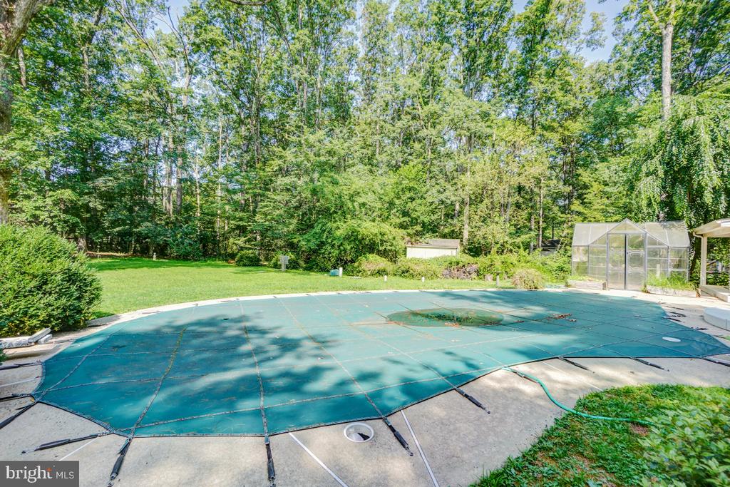 5127 ALBRECHT LANE