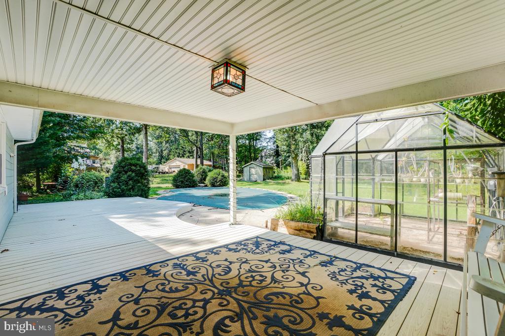 5127 ALBRECHT LANE