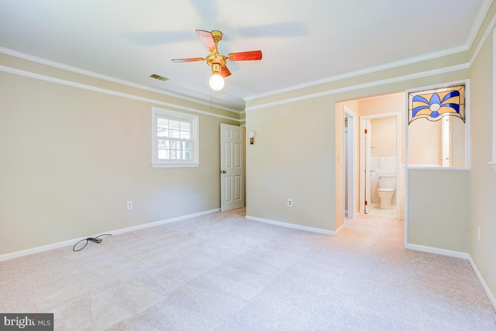 5127 ALBRECHT LANE