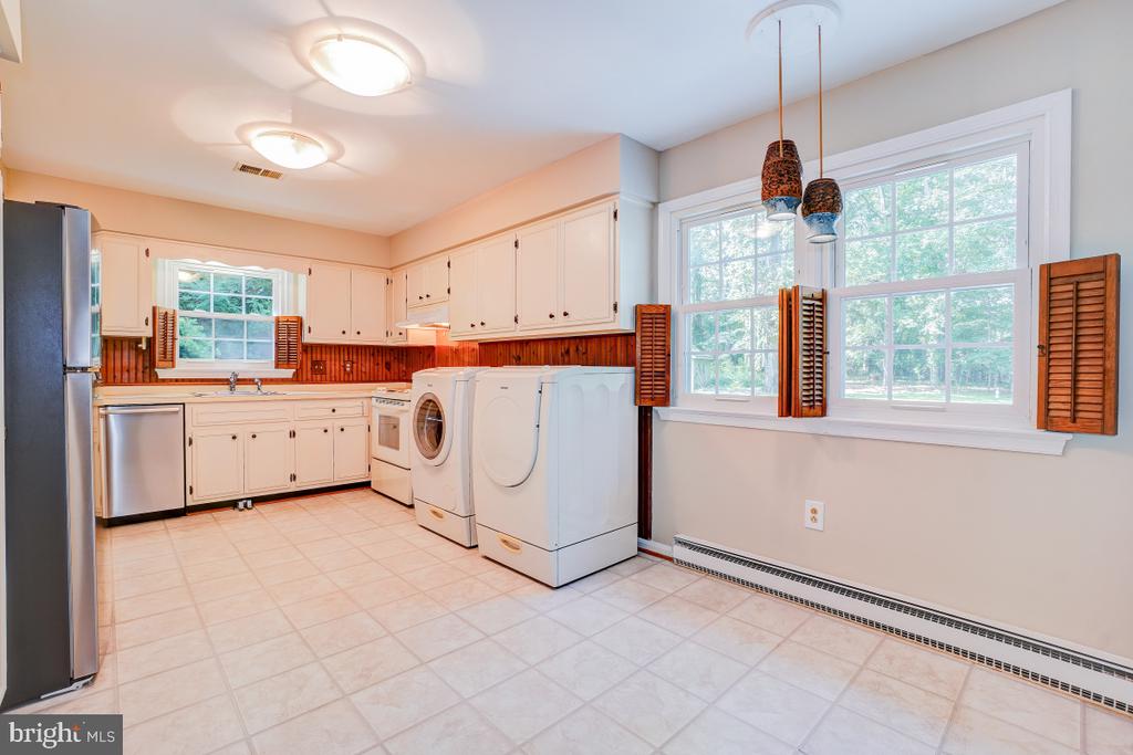 5127 ALBRECHT LANE