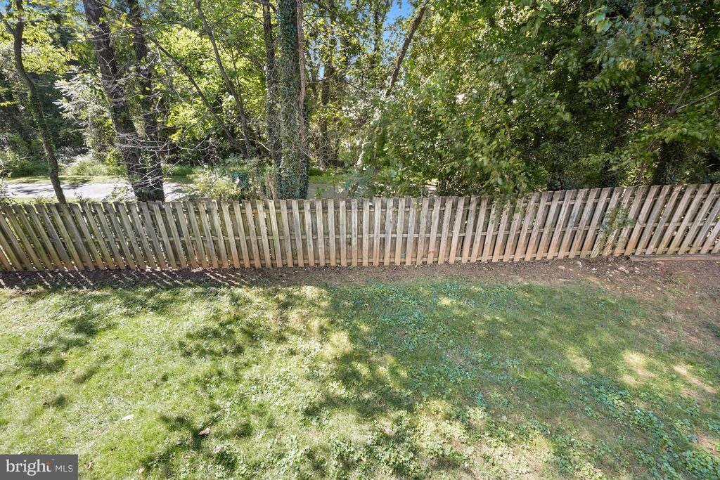 186 FAIRFIELD DRIVE