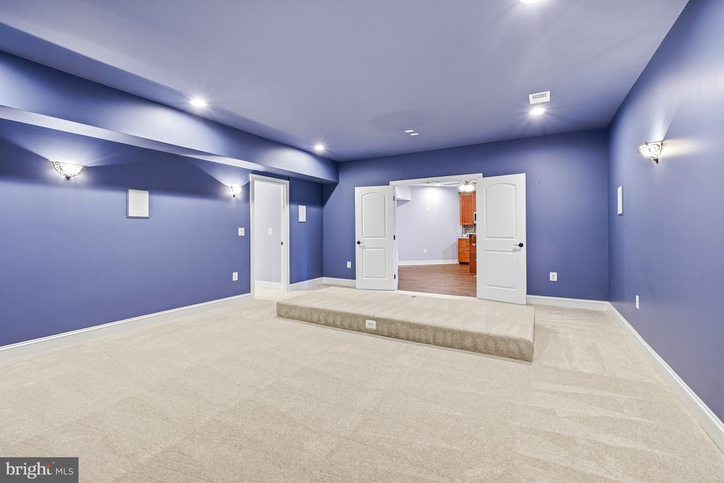 4470 SPRING RUN ROAD